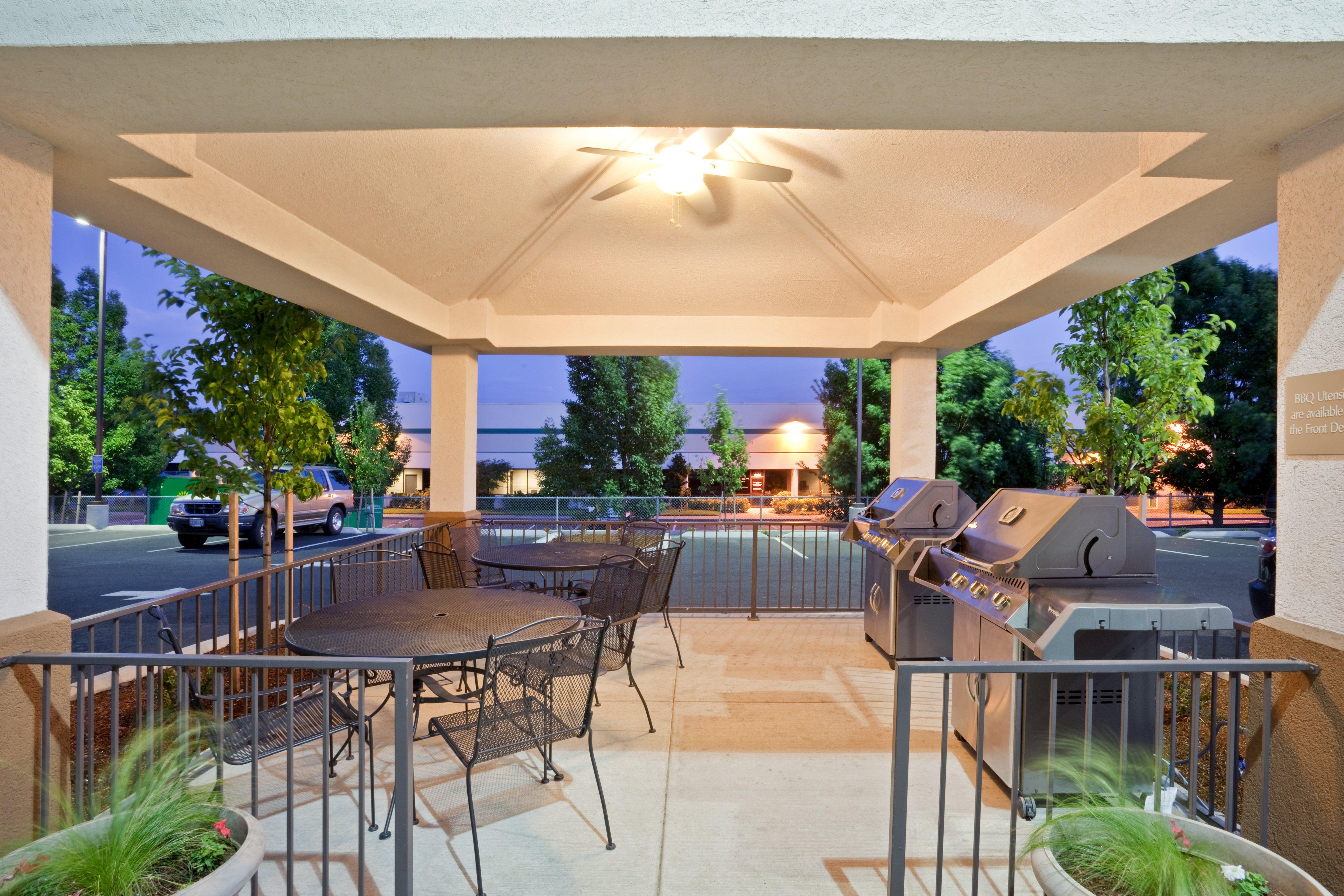Candlewood Suites Portland Airport By Ihg Ngoại thất bức ảnh